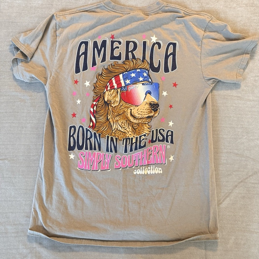 Simply Southern USA Dog Shirt Womens Medium Gray America Graphic Tee